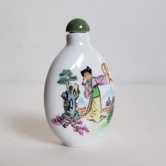 Collectible Chinese SNUFF BOTTLE Hand Painted Porcelain Small Miniature - Picture 2 of 8